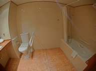 Salle de bain - personne à mobilité réduite