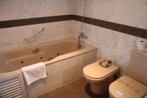 Bathroom - Spa Bath-tub